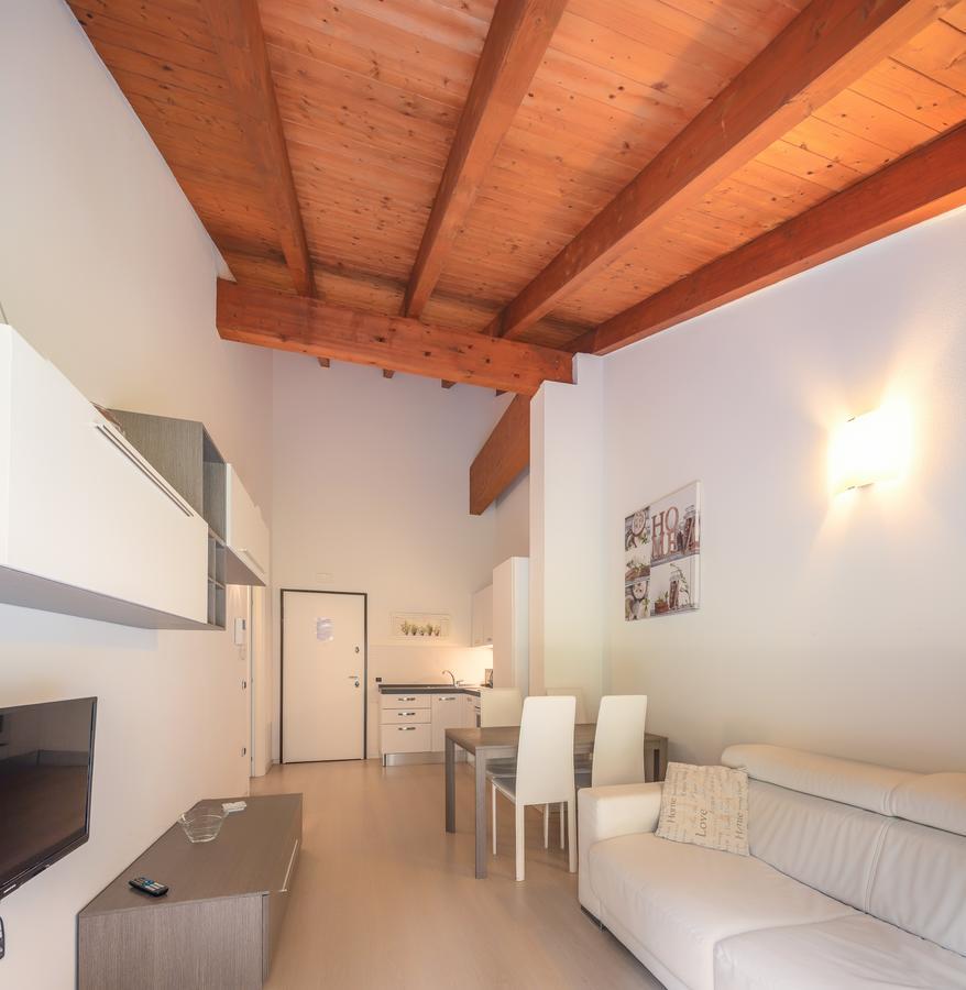 Apartamento Residenza Finestra sul Parco Comano Terme Exterior foto