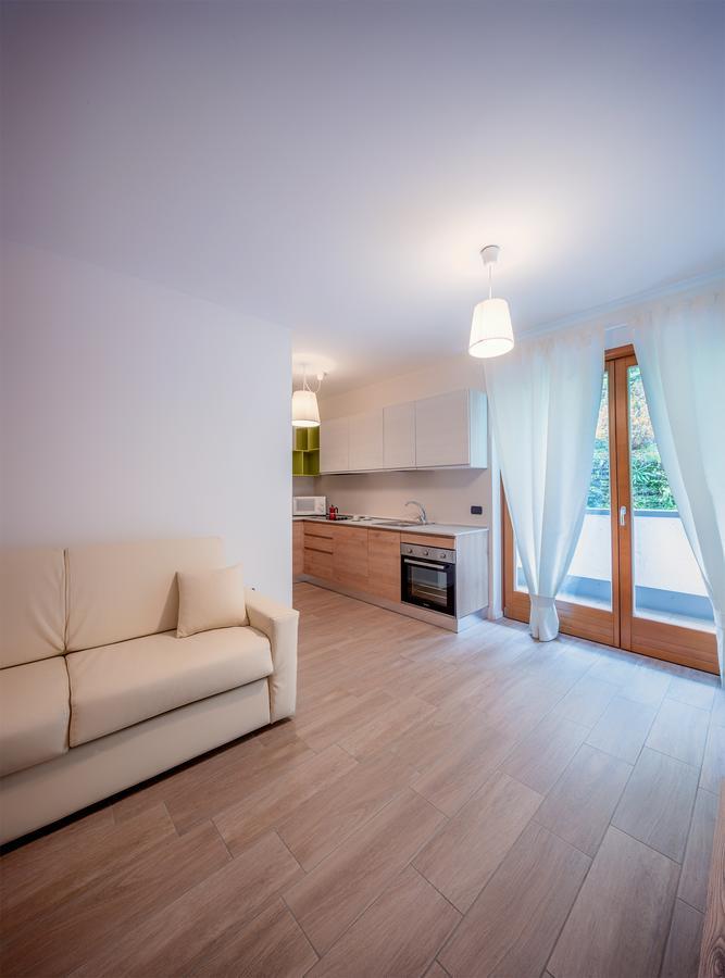 Apartamento Residenza Finestra sul Parco Comano Terme Exterior foto